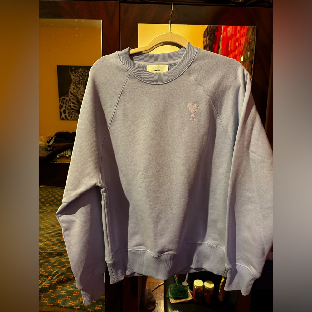 Brand New! Women’s Ami Paris Lavender Crew Neck Size Small (Runs Big!)